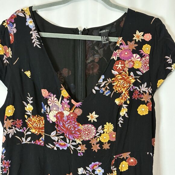 Forever 21 Plus Maxi Romper Dress Cap Sleeves V-Neck Size 1X Black Dark Floral - Picture 7 of 14